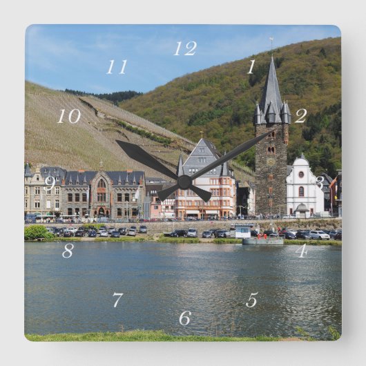 Bernkastel-Kues an der Mosel Vierkante Klok (Voorkant)