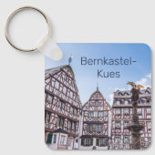 Bernkastel-Kues Historic Facades Germany Souvenir Sleutelhanger (Voorkant)