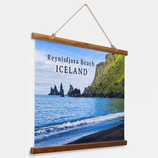Beroemd pittoresk strand Reynisfjara IJsland Hangend Wandkleed (Gebogen)