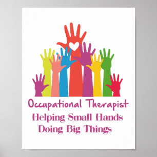 Beroepstherapist helpt kleine handen te doen poster