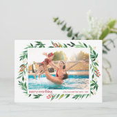 Berries en Greenery Merry-kerstfoto Feestdagenkaart (Staand voorkant)