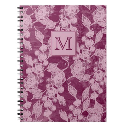 Berries en Paarse bloesems Floral Monogram Notitieboek (Voorkant)