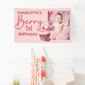 Berry 1st Verjaardag Roze Rode Aardbei Naam Foto Spandoek (Insitu)