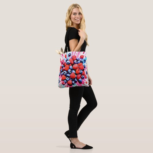 Berry Blast: Fruity Fun Tote Bag (Op model)