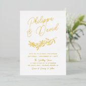 Berry Branch Names in Gold Foil Script Wedding Folie Uitnodiging (Staand Voorkant)