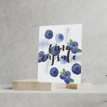 Berry Eerste 1e Verjaardag | Blueberry Time Capsul Reclamebord Met Voetstuk<br><div class="desc">Leid uw gasten naar uw tijdcapsule notities met dit tabletop teken 🍓Alle tekst is aanpasbaar - klik gewoon op de personaliseren knop. Verkrijgbaar in verschillende maten!</div>