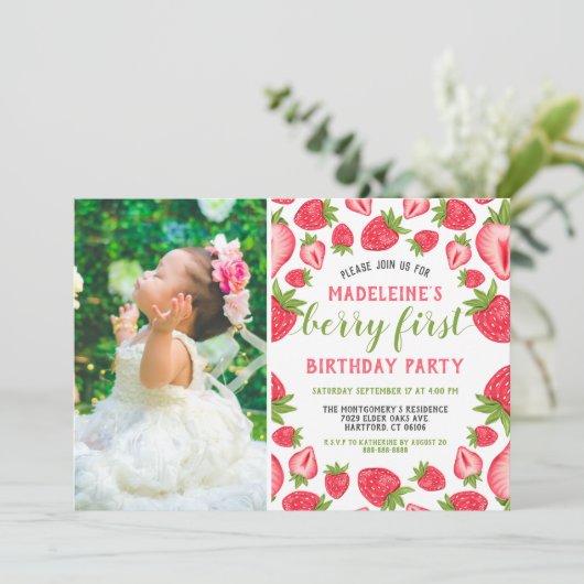 Berry eerste aardbei 1e verjaardag aangepaste foto kaart (Staand voorkant)