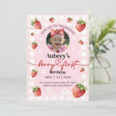 Berry eerste verjaardag uitnodiging met foto (Staand voorkant)