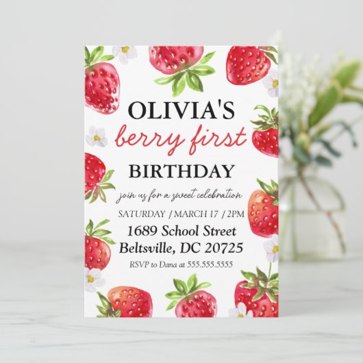 Berry eerste verjaardag uitnodiging moderne aardbe (Staand voorkant)