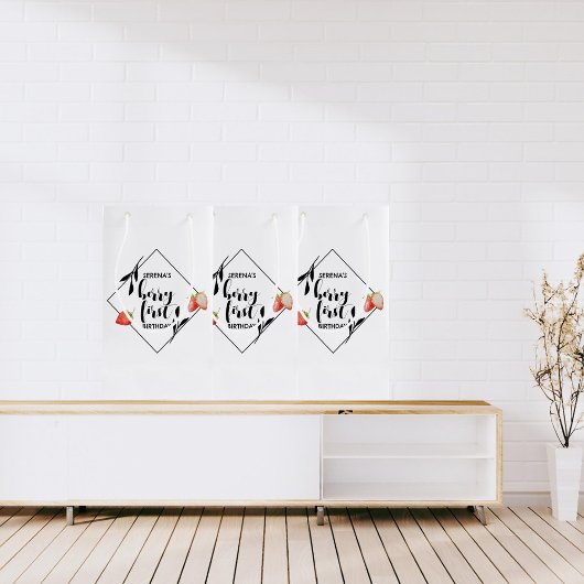 Berry First | 1e verjaardag | Aardbei | Modern Klein Cadeauzakje