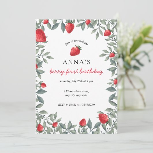 Berry First Birthday | Aardbei met de vermelding " Kaart (Staand voorkant)