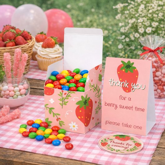 Berry First Birthday  Bedankdoosjes