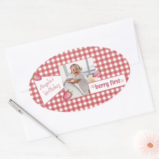 Berry First Birthday Ovale Sticker (Envelop)