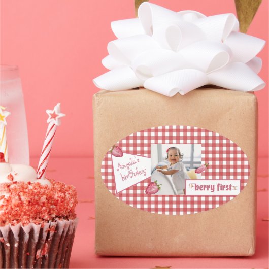 Berry First Birthday Ovale Sticker (Feest)
