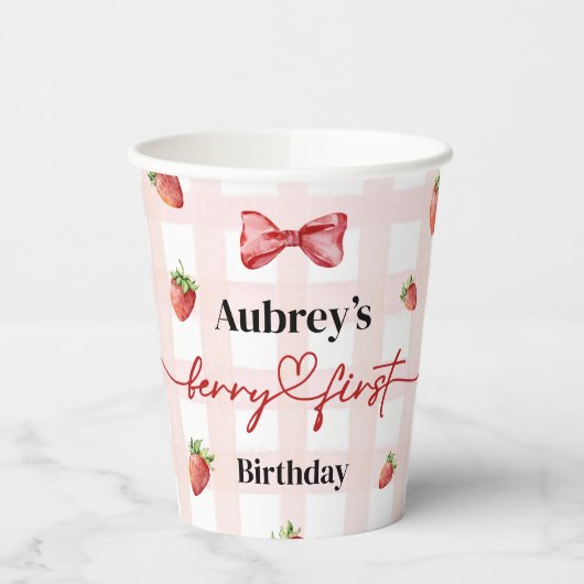 Berry First Birthday Papieren Bekers (Links)