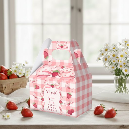 Berry First Birthday Red Gingham Bows Square Bedankdoosjes