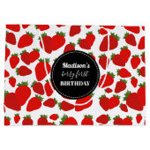 Berry First Birthday Strawberry Birthday Party Groot Cadeauzakje (Achterkant)