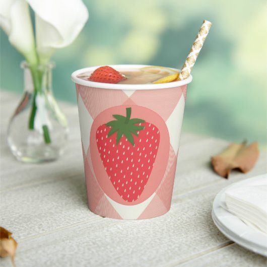 Berry First Birthday Strawberry Papieren Bekers (Insitu)