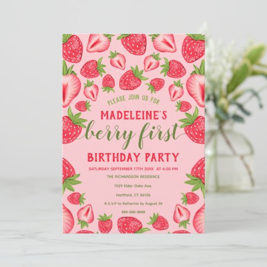 Berry First Pink Strawberry 1st Birthday Party Kaart (Staand voorkant)