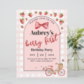 Berry First Strawberry 1st Birthday Invitation Kaart (Staand voorkant)