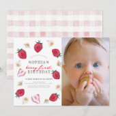 Berry First Strawberry Floral 1e Verjaardag Foto Kaart (Voorkant / Achterkant)