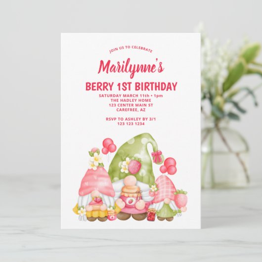 Berry First Strawberry Gnomes Verjaardag Kaart (Staand voorkant)