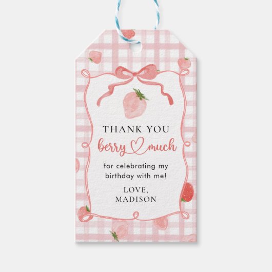 Berry First Strawberry Pink Gingham 1e verjaardag Cadeaulabel (Voorkant)