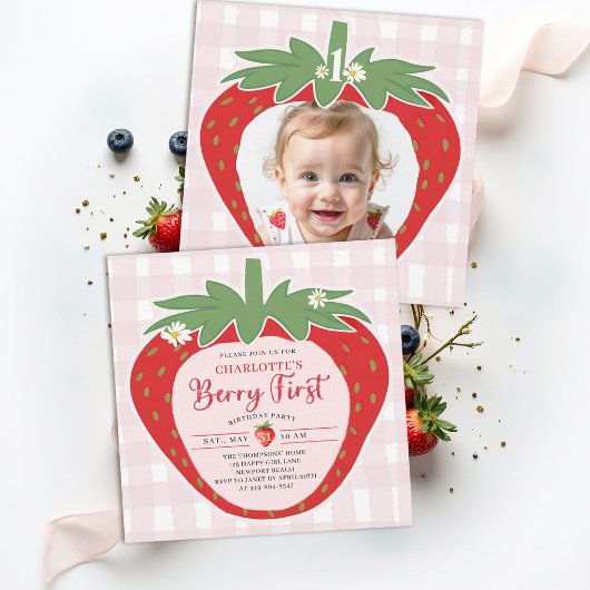 Berry First Strawberry Sweet Photo 1st Birthday Kaart