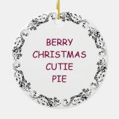 Berry Kerst Cutie Taart | Food Pun Humor Keramisch Ornament (Achterkant)