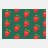 Berry Sassy™ Strawberry Wrapping Paper – Junie Fer (Voorkant)
