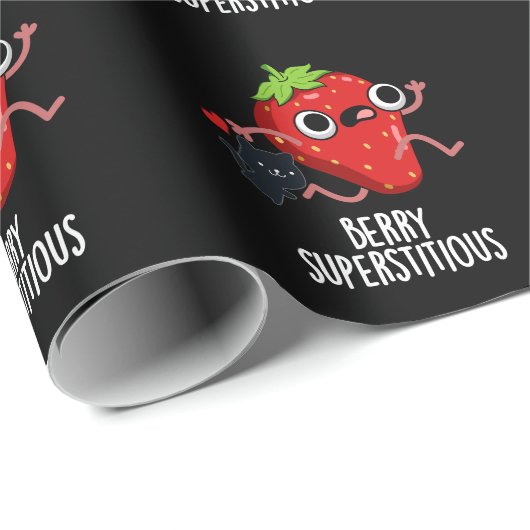 Berry Superstious Funny Fruit Pun Dark BG Cadeaupapier (Rol Hoek)