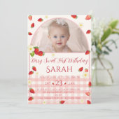 Berry Sweet 1st Birthday Invitation Photo (Staand voorkant)