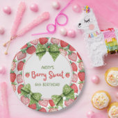 Berry Sweet 6th Birthday Strawberry Party  Papieren Bordje (Feest)
