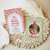 Berry Sweet Aardbei 3e Verjaardag uitnodiging