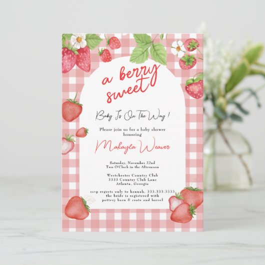 Berry Sweet Aardbei Roze Baby shower Kaart (Staand voorkant)