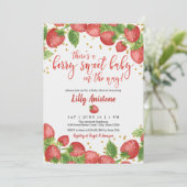 Berry Sweet Baby Aardbery Baby shower Uitnodiging (Staand voorkant)
