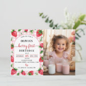 Berry Sweet Eerste Verjaardag Uitnodiging Aardbei (Staand voorkant)