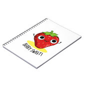 Berry Sweet Funny Strawberry Pun Notitieboek (Linkerzijde)