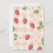 Berry sweet pink strawberry babyshower party kaart (Achterkant)
