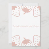 "Berry Sweet" Schattige modern aardbei Baby shower Kaart (Achterkant)