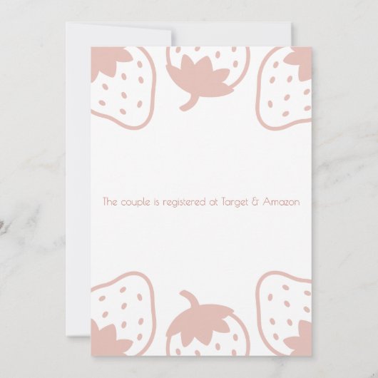 "Berry Sweet" Schattige modern aardbei Baby shower Kaart (Achterkant)