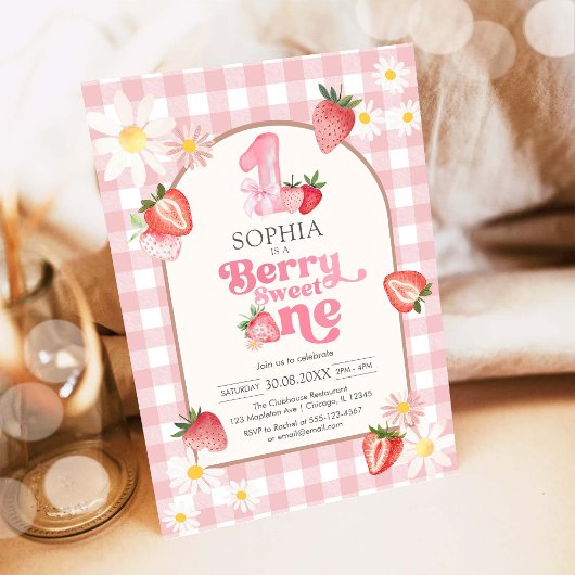 Berry Sweet Strawberry 1st Birthday Invitation Kaart