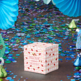 Berry Sweet Strawberry 1st Birthday Party Gift  Bedankdoosjes