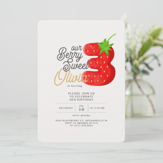 Berry Sweet Strawberry 3rd Birthday Kaart (Staand voorkant)