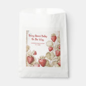 Berry Sweet Strawberry baby shower Bedankzakje (Voorkant)