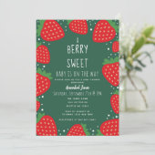 Berry Sweet Strawberry Baby shower Kaart (Staand voorkant)