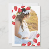 Berry Sweet Strawberry Baby shower Kaart (Achterkant)