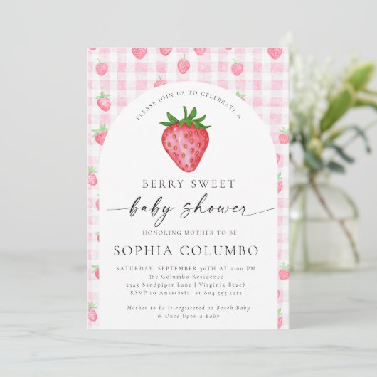 Berry Sweet Strawberry Baby shower Kaart (Staand voorkant)