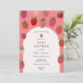 Berry Sweet Strawberry Baby shower Kaart (Staand voorkant)