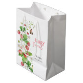 Berry Sweet Strawberry Baby shower Medium Cadeauzakje (Voorkant Gekanteld)